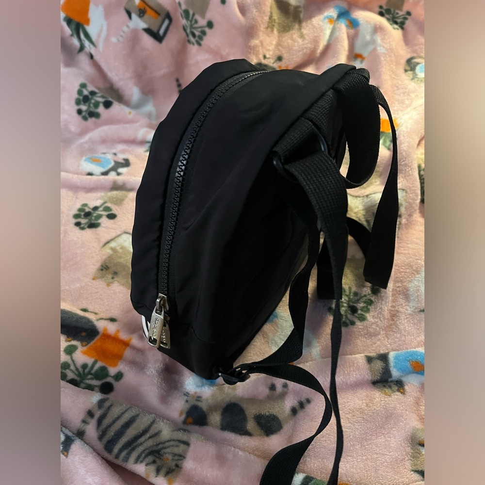 ⭐️ - - - Adidas mini backpack - Picture 5 of 13